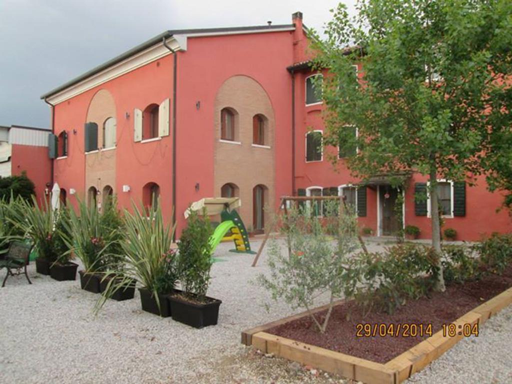 Quadrifoglio Relax Guest House San Dona di Piave Exterior photo