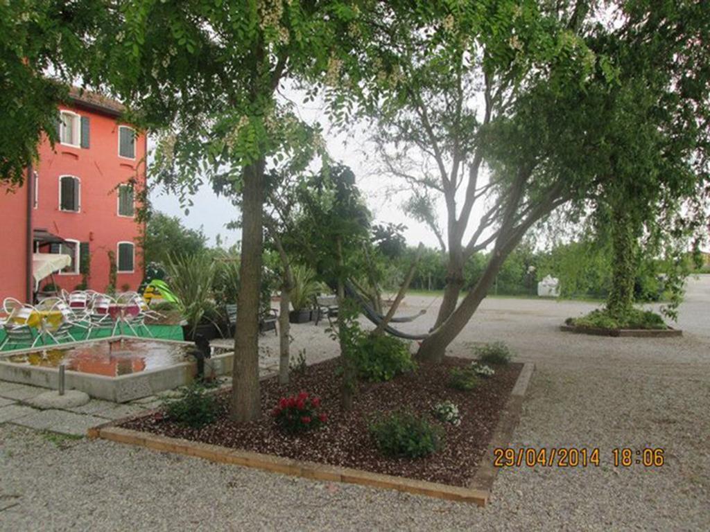 Quadrifoglio Relax Guest House San Dona di Piave Exterior photo